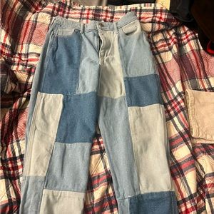 Ultra High-Rise Mom Jean